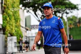 Fernando Alonso (ESP) Alpine F1 Team. 29.09.2022. Formula 1 World Championship, Rd 17, Singapore Grand Prix, Marina Bay Street Circuit, Singapore, Preparation Day.