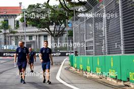Logan Sargeant (USA) Williams Racing Academy Driver walks the circuit. 29.09.2022. Formula 1 World Championship, Rd 17, Singapore Grand Prix, Marina Bay Street Circuit, Singapore, Preparation Day.