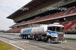 Water tankers soak the circuit. 25.02.2022. Formula One Testing, Day Three, Barcelona, Spain. Friday.