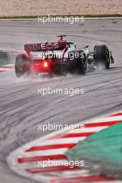 Lewis Hamilton (GBR) Mercedes AMG F1 W13. 25.02.2022. Formula One Testing, Day Three, Barcelona, Spain. Friday.