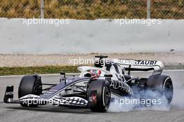 Pierre Gasly (FRA) AlphaTauri AT03 locks up under braking and crashes into the tyre barrier. 25.02.2022. Formula One Testing, Day Three, Barcelona, Spain. Friday.