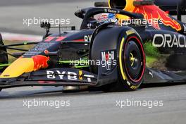 Sergio Perez (MEX) Red Bull Racing RB18 - front wing and floor. 25.02.2022. Formula One Testing, Day Three, Barcelona, Spain. Friday.