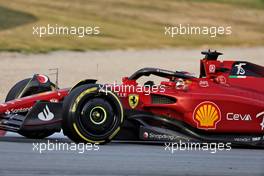 Carlos Sainz Jr (ESP) Ferrari F1-75 - sidepod. 25.02.2022. Formula One Testing, Day Three, Barcelona, Spain. Friday.