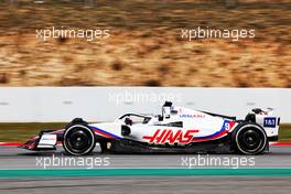 Nikita Mazepin (RUS) Haas F1 Team VF-22. 24.02.2022. Formula One Testing, Day Two, Barcelona, Spain. Thursday.