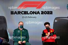 (L to R): Tom McCullough (GBR) Aston Martin F1 Team Performance Director and Mattia Binotto (ITA) Ferrari Team Principal in the FIA Press Conference. 24.02.2022. Formula One Testing, Day Two, Barcelona, Spain. Thursday.