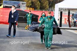 Aston Martin F1 Team AMR22 floor carried through the paddock. 23.02.2022. Formula One Testing, Day One, Barcelona, Spain. Wednesday.