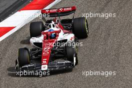 Valtteri Bottas (FIN) Alfa Romeo F1 Team C42. 11.03.2022. Formula 1 Testing, Sakhir, Bahrain, Day Two.