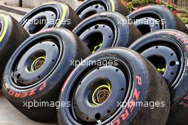 Pirelli tyres and new wheel rims. 12.03.2022. Formula 1 Testing, Sakhir, Bahrain, Day Three.