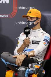 Lando Norris (GBR) McLaren in the FIA Press Conference. 12.03.2022. Formula 1 Testing, Sakhir, Bahrain, Day Three.