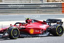 Carlos Sainz Jr (ESP) Ferrari F1-75 - floor and sidepod detail. 12.03.2022. Formula 1 Testing, Sakhir, Bahrain, Day Three.