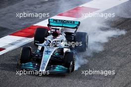George Russell (GBR) Mercedes AMG F1 W13 locks up under braking. 10.03.2022. Formula 1 Testing, Sakhir, Bahrain, Day One.