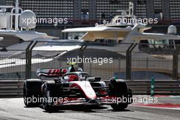 Pietro Fittipaldi (BRA) Haas VF-22 Reserve Driver. 18.11.2022. Formula 1 World Championship, Rd 22, Abu Dhabi Grand Prix, Yas Marina Circuit, Abu Dhabi, Practice Day.