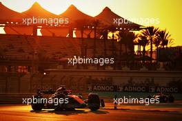 Lando Norris (GBR) McLaren MCL36. 18.11.2022. Formula 1 World Championship, Rd 22, Abu Dhabi Grand Prix, Yas Marina Circuit, Abu Dhabi, Practice Day.
