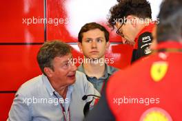 (L to R): Louis Camilleri (ITA) Ferrari Chief Executive Officer with Mattia Binotto (ITA) Ferrari Team Principal. 18.11.2022. Formula 1 World Championship, Rd 22, Abu Dhabi Grand Prix, Yas Marina Circuit, Abu Dhabi, Practice Day.