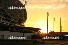 Lando Norris (GBR), McLaren F1 Team  18.11.2022. Formula 1 World Championship, Rd 22, Abu Dhabi Grand Prix, Yas Marina Circuit, Abu Dhabi, Practice Day.