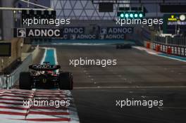 Max Verstappen (NLD), Red Bull Racing  18.11.2022. Formula 1 World Championship, Rd 22, Abu Dhabi Grand Prix, Yas Marina Circuit, Abu Dhabi, Practice Day.