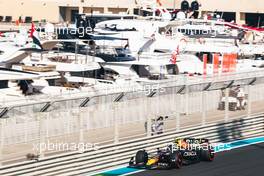 Sergio Perez (MEX) Red Bull Racing RB18. 18.11.2022. Formula 1 World Championship, Rd 22, Abu Dhabi Grand Prix, Yas Marina Circuit, Abu Dhabi, Practice Day.