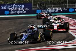 Alexander Albon (THA) Williams Racing FW44. 20.11.2022. Formula 1 World Championship, Rd 22, Abu Dhabi Grand Prix, Yas Marina Circuit, Abu Dhabi, Race Day.