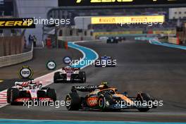 Lando Norris (GBR) McLaren MCL36. 20.11.2022. Formula 1 World Championship, Rd 22, Abu Dhabi Grand Prix, Yas Marina Circuit, Abu Dhabi, Race Day.