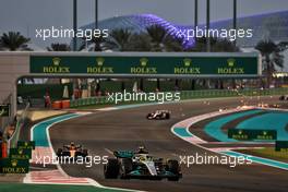 Lewis Hamilton (GBR) Mercedes AMG F1 W13. 20.11.2022. Formula 1 World Championship, Rd 22, Abu Dhabi Grand Prix, Yas Marina Circuit, Abu Dhabi, Race Day.
