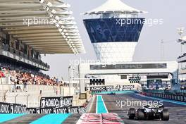 Kevin Magnussen (DEN) Haas VF-22. 19.11.2022. Formula 1 World Championship, Rd 22, Abu Dhabi Grand Prix, Yas Marina Circuit, Abu Dhabi, Qualifying Day.