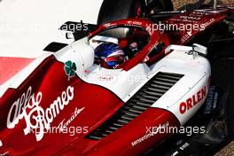 Valtteri Bottas (FIN) Alfa Romeo F1 Team C42. 19.11.2022. Formula 1 World Championship, Rd 22, Abu Dhabi Grand Prix, Yas Marina Circuit, Abu Dhabi, Qualifying Day.