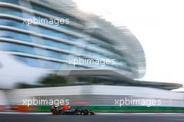 Sergio Perez (MEX), Red Bull Racing  19.11.2022. Formula 1 World Championship, Rd 22, Abu Dhabi Grand Prix, Yas Marina Circuit, Abu Dhabi, Qualifying Day.