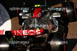 Lewis Hamilton (GBR) Mercedes AMG F1 W13. 19.11.2022. Formula 1 World Championship, Rd 22, Abu Dhabi Grand Prix, Yas Marina Circuit, Abu Dhabi, Qualifying Day.