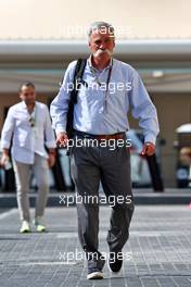 Chase Carey (USA). 19.11.2022. Formula 1 World Championship, Rd 22, Abu Dhabi Grand Prix, Yas Marina Circuit, Abu Dhabi, Qualifying Day.