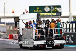 Drivers parade. 20.11.2022. Formula 1 World Championship, Rd 22, Abu Dhabi Grand Prix, Yas Marina Circuit, Abu Dhabi, Race Day.