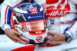 The helmet of Kevin Magnussen (DEN) Haas F1 Team at a team photograph. 20.11.2022. Formula 1 World Championship, Rd 22, Abu Dhabi Grand Prix, Yas Marina Circuit, Abu Dhabi, Race Day.
