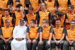 McLaren team photograph. 20.11.2022. Formula 1 World Championship, Rd 22, Abu Dhabi Grand Prix, Yas Marina Circuit, Abu Dhabi, Race Day.