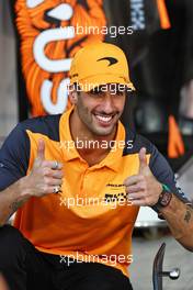 Daniel Ricciardo (AUS) McLaren. 17.11.2022. Formula 1 World Championship, Rd 22, Abu Dhabi Grand Prix, Yas Marina Circuit, Abu Dhabi, Preparation Day.