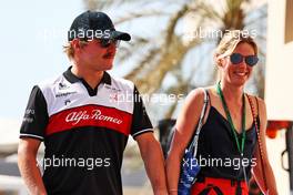 (L to R): Valtteri Bottas (FIN) Alfa Romeo F1 Team with his girlfriend Tiffany Cromwell (AUS) Professional Cyclist. 17.11.2022. Formula 1 World Championship, Rd 22, Abu Dhabi Grand Prix, Yas Marina Circuit, Abu Dhabi, Preparation Day.