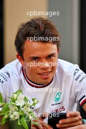Nyck de Vries (NLD) McLaren Reserve Driver. 17.11.2022. Formula 1 World Championship, Rd 22, Abu Dhabi Grand Prix, Yas Marina Circuit, Abu Dhabi, Preparation Day.