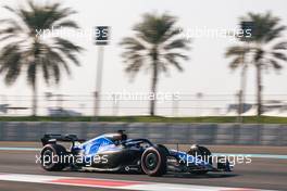 Logan Sargeant (USA) Williams Racing FW44. 22.11.2022. Formula 1 Testing, Yas Marina Circuit, Abu Dhabi, Tuesday.