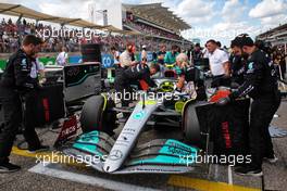 Lewis Hamilton (GBR) Mercedes AMG F1 W13 on the grid. 23.10.2022. Formula 1 World Championship, Rd 19, United States Grand Prix, Austin, Texas, USA, Race Day.