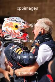 (L to R): race winner Max Verstappen (NLD) Red Bull Racing celebrates in parc ferme with Dr Helmut Marko (AUT) Red Bull Motorsport Consultant. 23.10.2022. Formula 1 World Championship, Rd 19, United States Grand Prix, Austin, Texas, USA, Race Day.