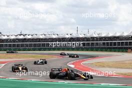 Sergio Perez (MEX) Red Bull Racing RB18. 23.10.2022. Formula 1 World Championship, Rd 19, United States Grand Prix, Austin, Texas, USA, Race Day.