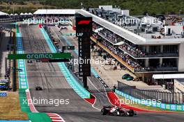 Valtteri Bottas (FIN) Alfa Romeo F1 Team C42. 23.10.2022. Formula 1 World Championship, Rd 19, United States Grand Prix, Austin, Texas, USA, Race Day.