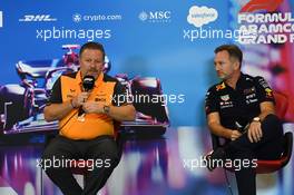 (L to R): Zak Brown (USA) McLaren Executive Director and Christian Horner (GBR) Red Bull Racing Team Principal in the FIA Press Conference. 22.10.2022. Formula 1 World Championship, Rd 19, United States Grand Prix, Austin, Texas, USA, Qualifying Day.