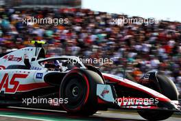 Mick Schumacher (GER) Haas VF-22. 22.10.2022. Formula 1 World Championship, Rd 19, United States Grand Prix, Austin, Texas, USA, Qualifying Day.