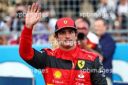 Carlos Sainz Jr (ESP) Ferrari celebrates his pole position in qualifying parc ferme. 22.10.2022. Formula 1 World Championship, Rd 19, United States Grand Prix, Austin, Texas, USA, Qualifying Day.