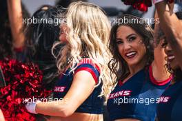 Circuit atmosphere - Houston Texans Cheerleaders on the drivers parade. 23.10.2022. Formula 1 World Championship, Rd 19, United States Grand Prix, Austin, Texas, USA, Race Day.