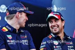 (L to R): Max Verstappen (NLD) Red Bull Racing and team mate Sergio Perez (MEX) Red Bull Racing. 20.10.2022. Formula 1 World Championship, Rd 19, United States Grand Prix, Austin, Texas, USA, Preparation Day.