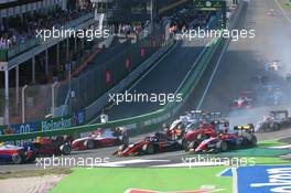 The start of the race. 03.09.2022. FIA Formula 3 Championship, Rd 8, Sprint Race, Zandvoort, Netherlands, Saturday.