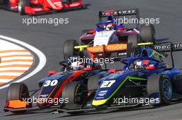 Rafael Villagomez (MEX) Van Amersfoort Racing and Brad Benavides (ESP) Carlin. 03.09.2022. FIA Formula 3 Championship, Rd 8, Sprint Race, Zandvoort, Netherlands, Saturday.