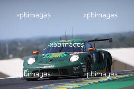 Michael Fassbender (IRE) / Matt Campbell (AUS) / Zacharie Robichon (CDN) #93 Proton Competition Porsche 911 RSR - 19. 12.06.2022. FIA World Endurance Championship, Round 3, Le Mans 24 Hours Race, Le Mans, France, Sunday