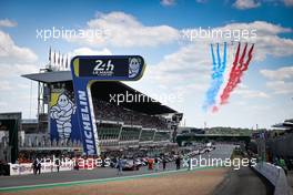 Grid atmosphere. 11.06.2022. FIA World Endurance Championship, Round 3, Le Mans 24 Hours Race, Le Mans, France, Saturday