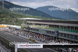 Circuit atmosphere - the pits. 10.09.2022. FIA World Endurance Championship, Round 5, Six Hours of Fuji, Fuji, Japan, Saturday.